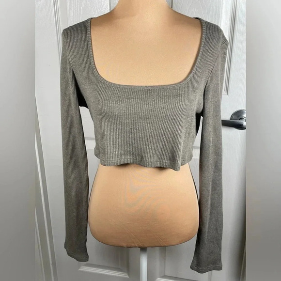 PRETTY LITTLE THING Khaki Marl Rib Round Neck Long Sleeve Crop Top Size 12 - Picture 8 of 11